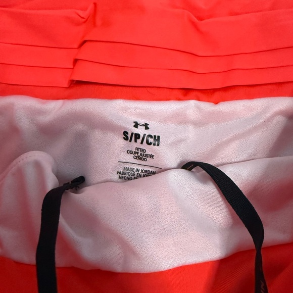 Under Armour Women's Red/pink running Shorts size small - Picture 2 of 7